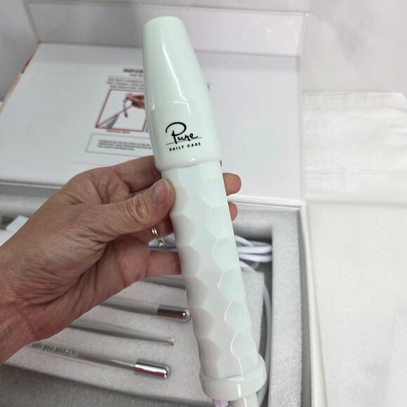 NuDerma Handheld Skin Therapy Wand Machine w/Neon – Anti-Aging - Skin Tightening - Picture 3 of 16